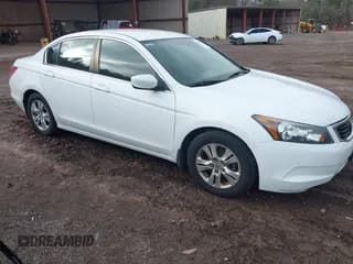 ✅ 2010 Honda Accord LX-P • VIN: 1HGCP2F43AA043842 • Lot: 43836679. Wystawiony na IAAI z przebiegiem 181 939 mil. Bezpłatny archiwum sprzedaży aukcyjnych z USA i szczegółowy raport historii pojazdu na DreamBid. Zdjęcie 1.