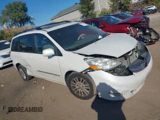 ✅ 2009 Toyota Sienna XLE • VIN: 5TDZK22C09S271901 • Lot: 43393277. Listed on IAAI with 275,550 mi. Free auction sales archive from the USA and detailed vehicle history report at DreamBid. Image 1.