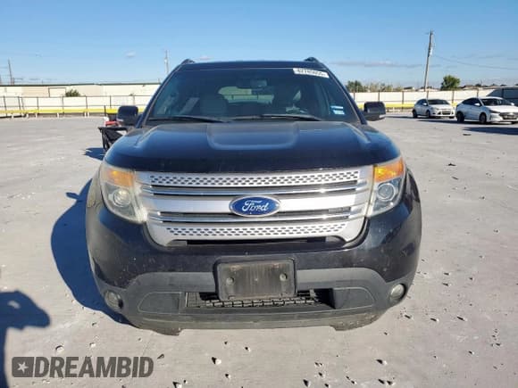 ✅ 2015 Ford Explorer XLT • VIN: 1FM5K7D87FGB89413 • Lot: 82785055. Wystawiony na Copart z przebiegiem 130 979 mil. Bezpłatny archiwum sprzedaży aukcyjnych z USA i szczegółowy raport historii pojazdu na DreamBid. Zdjęcie 5.