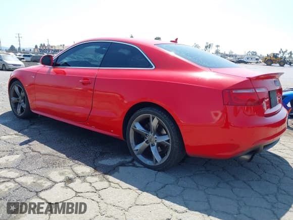 ✅ 2009 Audi A5 • VIN: WAUDK78T39A018581 • Lot: 42985106. Listed on IAAI with 110,216 mi. Free auction sales archive from the USA and detailed vehicle history report at DreamBid. Image 3.