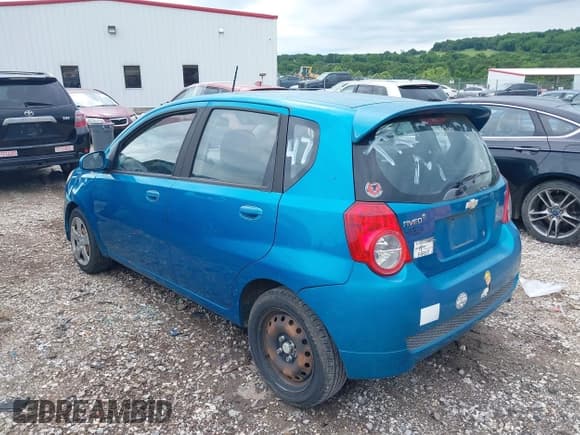 ✅ 2009 Chevrolet Aveo 2LT • VIN: KL1TG66E59B354684 • Lot: 42291322. Wystawiony na IAAI z przebiegiem 174 289 mil. Bezpłatny archiwum sprzedaży aukcyjnych z USA i szczegółowy raport historii pojazdu na DreamBid. Zdjęcie 3.