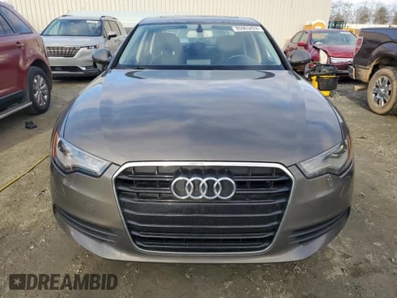 ✅ 2015 Audi A6 Premium • VIN: WAUFFAFC3FN013656 • Lot: 85963424. Wystawiony na Copart z przebiegiem 102 568 mil. Bezpłatny archiwum sprzedaży aukcyjnych z USA i szczegółowy raport historii pojazdu na DreamBid. Zdjęcie 5.