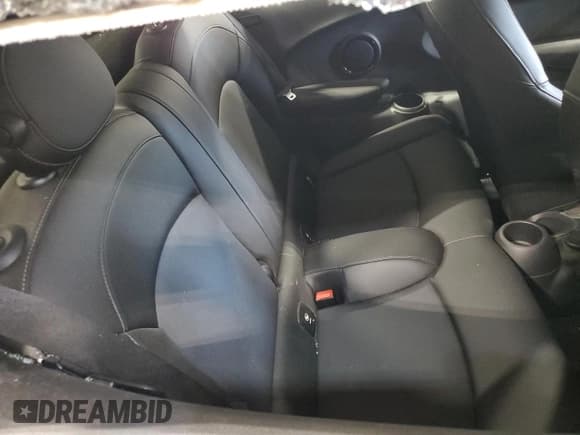 ✅ 2019 MINI Hardtop Cooper S • VIN: WMWXP7C53K2A50215 • Lot: 92967525. Listed on Copart with 56,879 mi. Free auction sales archive from the USA and detailed vehicle history report at DreamBid. Image 10.