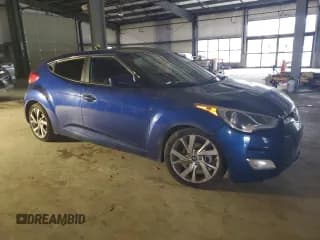 ✅ 2017 Hyundai Veloster • VIN: KMHTC6AD3HU311561 • Lot: 82177124. Wystawiony na Copart z przebiegiem 106 823 mil. Bezpłatny archiwum sprzedaży aukcyjnych z USA i szczegółowy raport historii pojazdu na DreamBid. Zdjęcie 4.