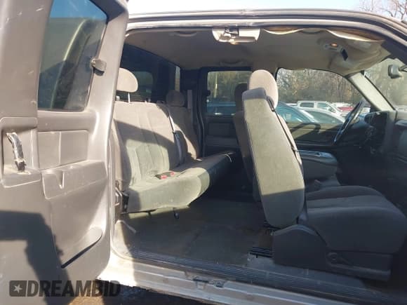 ✅ 2006 Chevrolet Silverado 2500HD LT1 • VIN: 1GCHK29U46E223538 • Лот: 43707009. Опубликован ранее на IAAI с пробегом 170 617 миль. Бесплатный доступ к архиву аукционных продаж из США и подробный отчёт об истории автомобиля на DreamBid. Изображение 8.