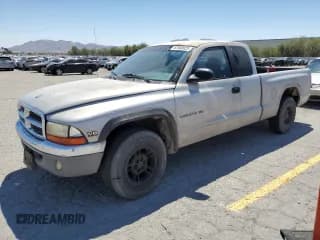 ✅ 2000 Dodge Dakota Sport • VIN: 1B7GL22N5YS591632 • Lot: 67930025. Wystawiony na Copart z przebiegiem 148 828 mil. Bezpłatny archiwum sprzedaży aukcyjnych z USA i szczegółowy raport historii pojazdu na DreamBid. Zdjęcie 1.