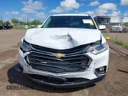 ✅ 2019 Chevrolet Traverse LT Cloth • VIN: 1GNERGKW9KJ201082 • Lot: 43286205. Wystawiony na IAAI z przebiegiem 101 797 mil. Bezpłatny archiwum sprzedaży aukcyjnych z USA i szczegółowy raport historii pojazdu na DreamBid. Zdjęcie 12.