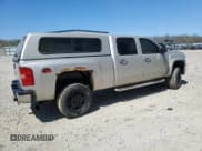 ✅ 2007 Chevrolet Silverado 2500HD LTZ • VIN: 1GCHK23647F561463 • Лот: 55760955. Опубликован ранее на Copart с пробегом 169 956 миль. Бесплатный доступ к архиву аукционных продаж из США и подробный отчёт об истории автомобиля на DreamBid. Изображение 3.