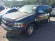 2014 Chevrolet Suburban LT z VIN 1GNSCJE05ER121390, wystawiony jako IAAI lot #42684312 z przebiegiem 283 608 mil mil oraz . Historia ofert i sprzedaży dostępna na DreamBid. Obrazek 17.