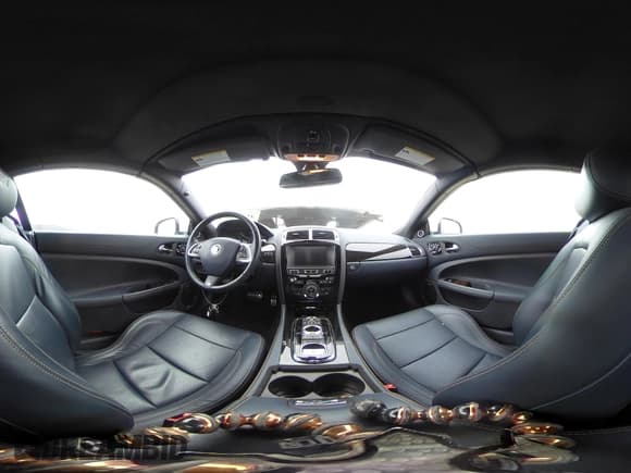 ✅ 2014 Jaguar XK XKR • VIN: SAJWA4EC9EMB52042 • Lot: 41635233. Listed on IAAI with 10,566 mi. Free auction sales archive from the USA and detailed vehicle history report at DreamBid. Image 20.