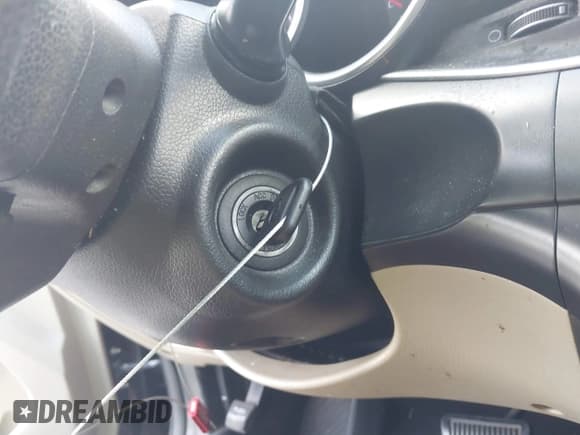 ✅ 2014 Kia Optima LX • VIN: 5XXGM4A77EG321044 • Lot: 43660695. Wystawiony na IAAI z przebiegiem 252 391 mil. Bezpłatny archiwum sprzedaży aukcyjnych z USA i szczegółowy raport historii pojazdu na DreamBid. Zdjęcie 11.