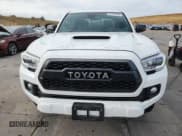✅ 2018 Toyota Tacoma TRD Off Road • VIN: 3TMDZ5BN2JM042195 • Lot: 81576125. Listed on Copart with 90,967 mi. Free auction sales archive from the USA and detailed vehicle history report at DreamBid. Image 5.