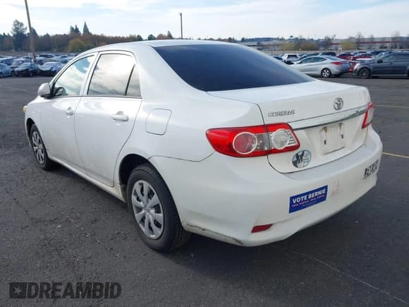 ✅ 2013 Toyota Corolla S • VIN: 2T1BU4EE7DC923466 • Lot: 43698457. Listed on IAAI with 178,360 mi. Free auction sales archive from the USA and detailed vehicle history report at DreamBid. Image 3.