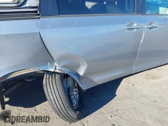 ✅ 2014 Toyota Sienna XLE • VIN: 5TDYK3DC2ES415358 • Lot: 43706812. Wystawiony na IAAI z przebiegiem 136 521 mil. Bezpłatny archiwum sprzedaży aukcyjnych z USA i szczegółowy raport historii pojazdu na DreamBid. Zdjęcie 6.