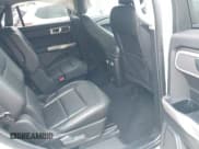 ✅ 2022 Ford Explorer XLT • VIN: 1FMSK7DH0NGA34445 • Lot: 40194896. Wystawiony na IAAI z przebiegiem 21 625 mil. Bezpłatny archiwum sprzedaży aukcyjnych z USA i szczegółowy raport historii pojazdu na DreamBid. Zdjęcie 8.