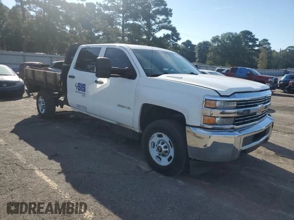 ✅ 2016 Chevrolet Silverado 1500 • VIN: 1GB1CUE87GF233659 • Лот: 84462775. Опубликован ранее на Copart с пробегом 233 550 миль. Бесплатный доступ к архиву аукционных продаж из США и подробный отчёт об истории автомобиля на DreamBid. Изображение 4.