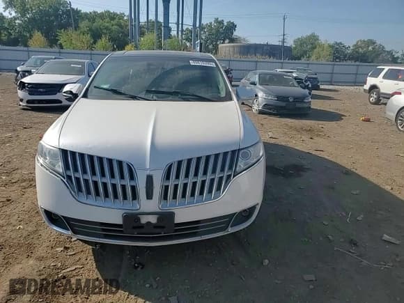 ✅ 2010 Lincoln MKT • VIN: 2LMHJ5AR8ABJ28139 • Lot: 80810395. Wystawiony na Copart z przebiegiem 121 688 mil. Bezpłatny archiwum sprzedaży aukcyjnych z USA i szczegółowy raport historii pojazdu na DreamBid. Zdjęcie 14.