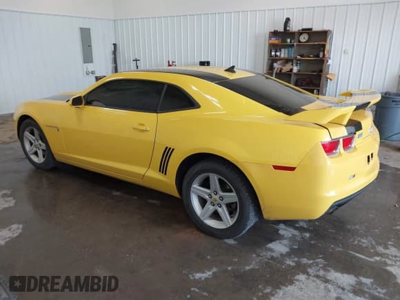 ✅ 2011 Chevrolet Camaro 1LT • VIN: 2G1FB1ED8B9112777 • Лот: 42841155. Опубликован ранее на IAAI с пробегом 150 858 миль. Бесплатный доступ к архиву аукционных продаж из США и подробный отчёт об истории автомобиля на DreamBid. Изображение 3.
