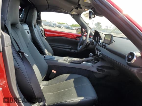 ✅ 2022 Mazda MX-5 Miata Grand Touring • VIN: JM1NDAM79N0509387 • Lot: 54197433. Wystawiony na Copart z przebiegiem 1 310 mil. Bezpłatny archiwum sprzedaży aukcyjnych z USA i szczegółowy raport historii pojazdu na DreamBid. Zdjęcie 10.