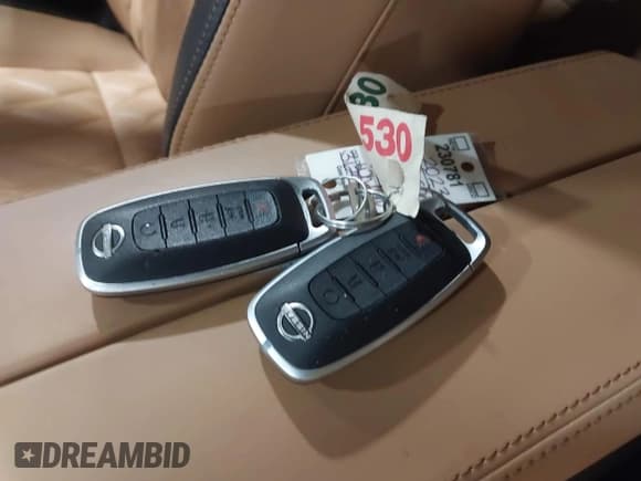 ✅ 2023 Nissan Rogue Platinum • VIN: JN8BT3DD4PW312056 • Lot: 42261272. Wystawiony na IAAI z przebiegiem 5 413 mil. Bezpłatny archiwum sprzedaży aukcyjnych z USA i szczegółowy raport historii pojazdu na DreamBid. Zdjęcie 11.