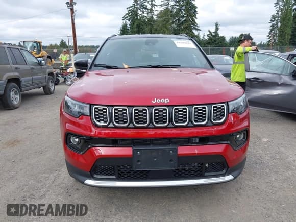 ✅ 2025 Jeep Compass Limited • VIN: 3C4NJDCN8ST578208 • Lot: 43209842. Wystawiony na IAAI z przebiegiem 2 016 mil. Bezpłatny archiwum sprzedaży aukcyjnych z USA i szczegółowy raport historii pojazdu na DreamBid. Zdjęcie 12.