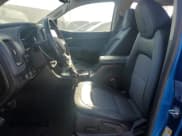 ✅ 2022 Chevrolet Colorado 4WD Z71 • VIN: 1GCGTDENXN1147977 • Лот: 75995264. Опубликован ранее на Copart с пробегом 26 184 миль. Бесплатный доступ к архиву аукционных продаж из США и подробный отчёт об истории автомобиля на DreamBid. Изображение 7.