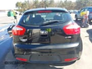 ✅ 2013 Kia Rio EX • VIN: KNADN5A31D6193199 • Lot: 43662679. Wystawiony na IAAI z przebiegiem 229 819 mil. Bezpłatny archiwum sprzedaży aukcyjnych z USA i szczegółowy raport historii pojazdu na DreamBid. Zdjęcie 17.