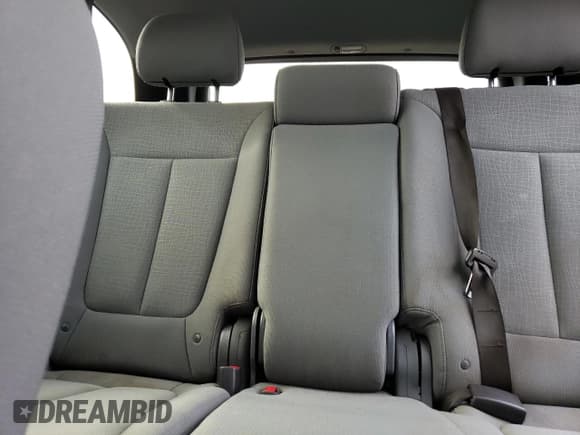 ✅ 2011 Hyundai Santa Fe GLS • VIN: 5XYZGDAB3BG023442 • Lot: 61416994. Listed on Copart with 154,866 mi. Free auction sales archive from the USA and detailed vehicle history report at DreamBid. Image 10.