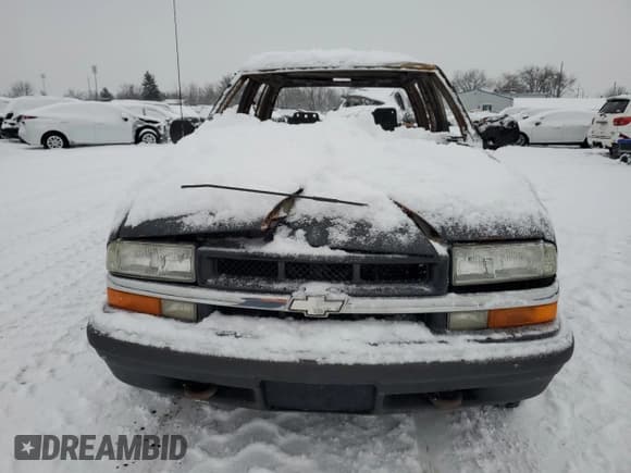 ✅ 2001 Chevrolet S-10 LS • VIN: 1GCDT13W81K260375 • Лот: 88069595. Опубликован ранее на Copart с пробегом Не указан. Бесплатный доступ к архиву аукционных продаж из США и подробный отчёт об истории автомобиля на DreamBid. Изображение 5.