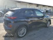 ✅ 2021 Hyundai Kona SEL • VIN: KM8K22AA3MU685515 • Лот: 47708014. Опубликован ранее на Copart с пробегом 47 619 миль. Бесплатный доступ к архиву аукционных продаж из США и подробный отчёт об истории автомобиля на DreamBid. Изображение 3.