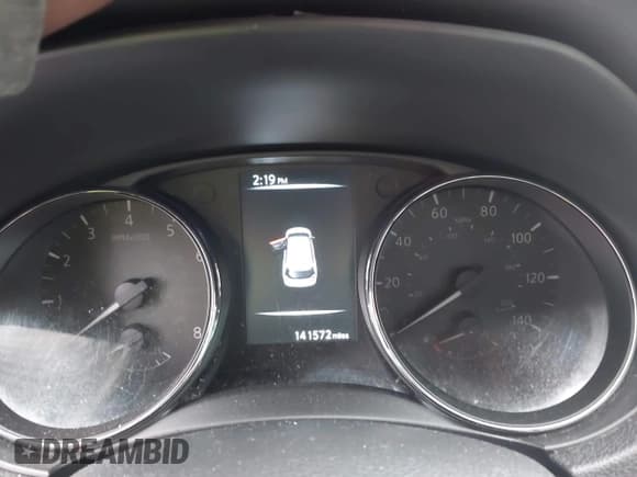 ✅ 2017 Nissan Rogue SL • VIN: 5N1AT2MV4HC870174 • Lot: 43817461. Listed on IAAI with 141,572 mi. Free auction sales archive from the USA and detailed vehicle history report at DreamBid. Image 7.