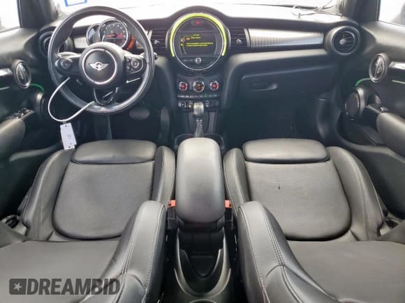 ✅ 2017 MINI Hardtop 4 Door Cooper S • VIN: WMWXU3C59H2D31980 • Lot: 66802805. Listed on Copart with 95,487 mi. Free auction sales archive from the USA and detailed vehicle history report at DreamBid. Image 8.