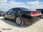 ✅ 2012 Dodge Challenger SXT • VIN: 2C3CDYAG2CH130832 • Lot: 71166324. Wystawiony na Copart z przebiegiem 169 220 mil. Bezpłatny archiwum sprzedaży aukcyjnych z USA i szczegółowy raport historii pojazdu na DreamBid. Zdjęcie 2.