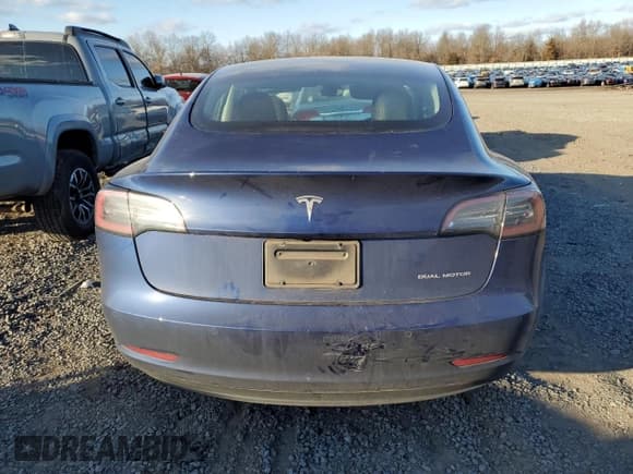 ✅ 2021 Tesla Model 3 Long Range • VIN: 5YJ3E1EB1MF050086 • Lot: 88271505. Wystawiony na Copart z przebiegiem 55 150 mil. Bezpłatny archiwum sprzedaży aukcyjnych z USA i szczegółowy raport historii pojazdu na DreamBid. Zdjęcie 6.