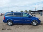 ✅ 2010 Dodge Grand Caravan SXT • VIN: 2D4RN5D15AR121707 • Lot: 43207793. Wystawiony na IAAI z przebiegiem 126 006 mil. Bezpłatny archiwum sprzedaży aukcyjnych z USA i szczegółowy raport historii pojazdu na DreamBid. Zdjęcie 13.