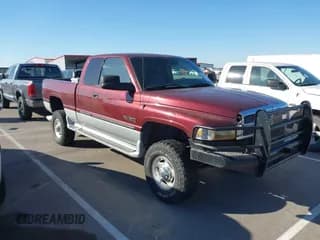 ✅ 2001 Dodge 2500 • VIN: 3B7KF236X1G820005 • Lot: 43340201. Wystawiony na IAAI z przebiegiem 285 607 mil. Bezpłatny archiwum sprzedaży aukcyjnych z USA i szczegółowy raport historii pojazdu na DreamBid. Zdjęcie 1.