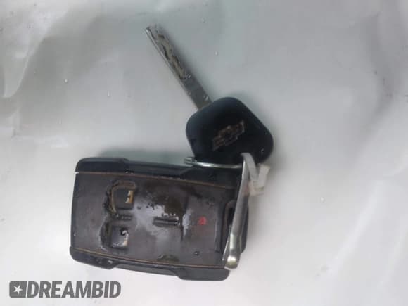 ✅ 2016 Chevrolet Silverado 2500HD LT • VIN: 1GC1KVE8XGF222868 • Lot: 43004596. Listed on IAAI with 93,976 mi. Free auction sales archive from the USA and detailed vehicle history report at DreamBid. Image 11.