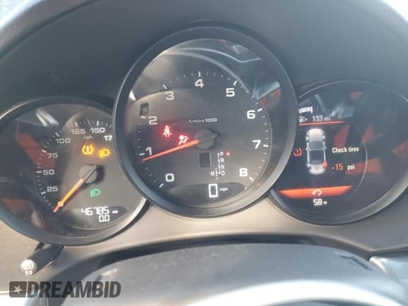 ✅ 2019 Porsche 718 Boxster • VIN: WP0CA2A84KS210442 • Lot: 85911555. Wystawiony na Copart z przebiegiem 46 785 mil. Bezpłatny archiwum sprzedaży aukcyjnych z USA i szczegółowy raport historii pojazdu na DreamBid. Zdjęcie 9.