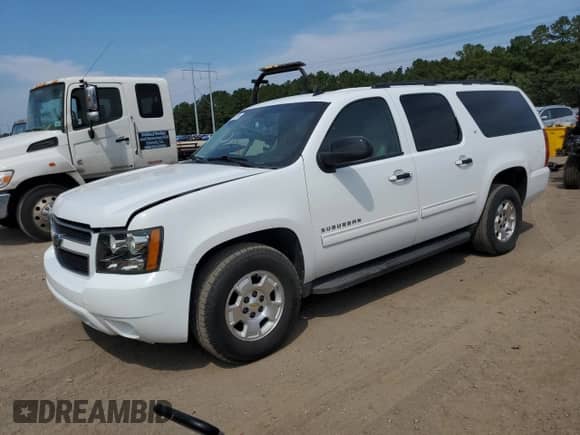 2010 Chevrolet Suburban LT z VIN 1GNUKJE35AR139405, wystawiony jako Copart lot #80348595 z przebiegiem 183 310 mil mil oraz Czysty tytuł • Clean title. Historia ofert i sprzedaży dostępna na DreamBid. Obrazek 1.