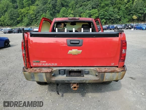 ✅ 2011 Chevrolet Silverado 1500 • VIN: 1GCNKSEA8BZ377932 • Лот: 67539995. Опубликован ранее на Copart с пробегом Не указан. Бесплатный доступ к архиву аукционных продаж из США и подробный отчёт об истории автомобиля на DreamBid. Изображение 6.