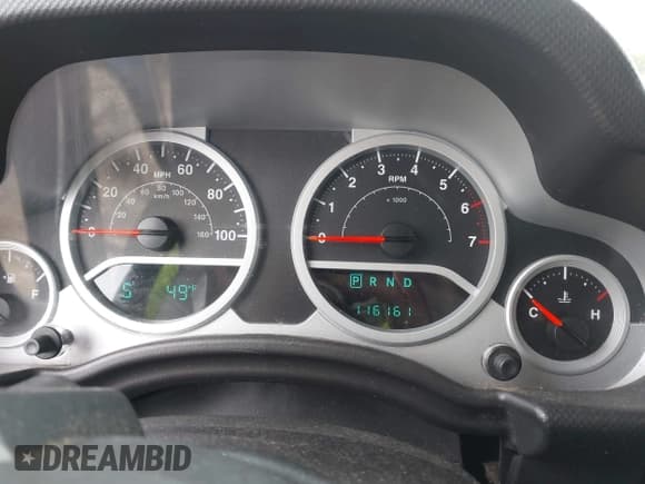✅ 2008 Jeep Wrangler Unlimited Sahara • VIN: 1J4GA59128L512626 • Lot: 42314761. Listed on IAAI with 116,161 mi. Free auction sales archive from the USA and detailed vehicle history report at DreamBid. Image 7.