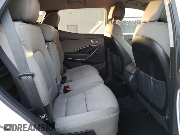 ✅ 2018 Hyundai Santa Fe 2.4L • VIN: 5NMZU3LB0JH053048 • Лот: 69140052. Опубликован ранее на Copart с пробегом 83 445 миль. Бесплатный доступ к архиву аукционных продаж из США и подробный отчёт об истории автомобиля на DreamBid. Изображение 11.