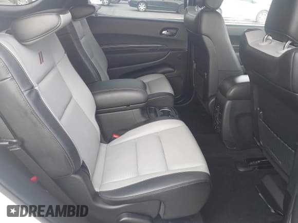 ✅ 2022 Dodge Durango R/T • VIN: 1C4SDHCTXNC131038 • Lot: 42700432. Listed on IAAI with 84,058 mi. Free auction sales archive from the USA and detailed vehicle history report at DreamBid. Image 8.