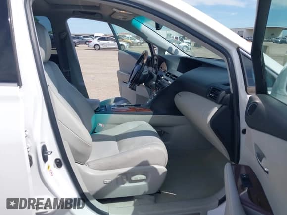 ✅ 2011 Lexus RX 350 • VIN: 2T2ZK1BA5BC058235 • Lot: 42286589. Wystawiony na IAAI z przebiegiem 192 061 mil. Bezpłatny archiwum sprzedaży aukcyjnych z USA i szczegółowy raport historii pojazdu na DreamBid. Zdjęcie 5.