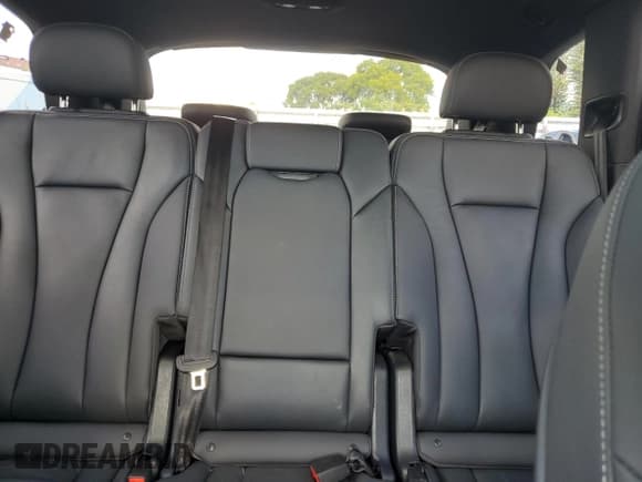 ✅ 2025 Audi Q7 Premium • VIN: WA1ACBF75SD019158 • Лот: 68887995. Опубликован ранее на Copart с пробегом 29 716 миль. Бесплатный доступ к архиву аукционных продаж из США и подробный отчёт об истории автомобиля на DreamBid. Изображение 10.