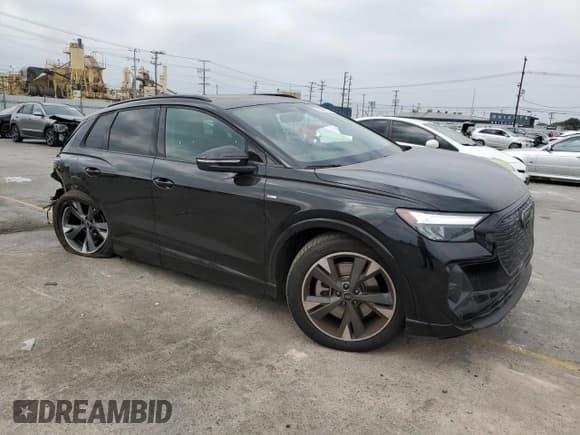 ✅ 2025 Audi Q4 e-tron Premium • VIN: WA1KUBFZ1SP001645 • Лот: 58356145. Опубликован ранее на Copart с пробегом 5 975 миль. Бесплатный доступ к архиву аукционных продаж из США и подробный отчёт об истории автомобиля на DreamBid. Изображение 4.