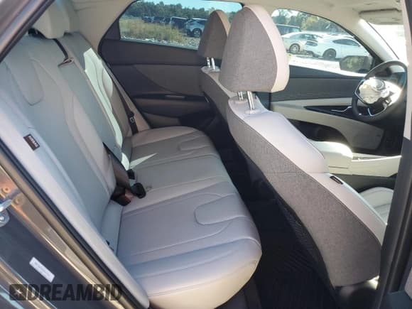 ✅ 2025 Hyundai Elantra Limited • VIN: KMHLP4DG2SU957485 • Лот: 86658635. Опубликован ранее на Copart с пробегом 9 871 миль. Бесплатный доступ к архиву аукционных продаж из США и подробный отчёт об истории автомобиля на DreamBid. Изображение 10.