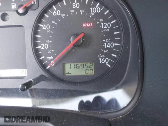 ✅ 2003 Volkswagen Jetta GLS • VIN: 3VWSK69M53M020349 • Лот: 42386127. Опубликован ранее на IAAI с пробегом 116 952 миль. Бесплатный доступ к архиву аукционных продаж из США и подробный отчёт об истории автомобиля на DreamBid. Изображение 7.