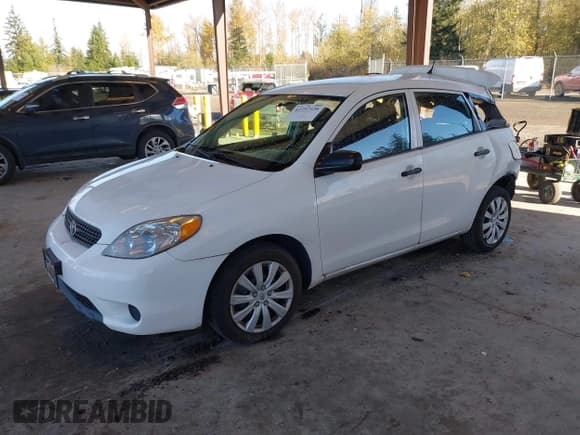 ✅ 2007 Toyota Matrix STD • VIN: 2T1KR32E17C656135 • Lot: 43757126. Listed on IAAI with 129,863 mi. Free auction sales archive from the USA and detailed vehicle history report at DreamBid. Image 2.