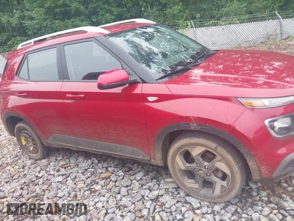 ✅ 2022 Hyundai Venue Limited • VIN: KMHRC8A3XNU132443 • Lot: 42363417. Listed on IAAI with 29,046 mi. Free auction sales archive from the USA and detailed vehicle history report at DreamBid. Image 13.